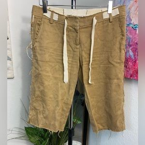 Poleci Cropped Khaki Capris Size 2